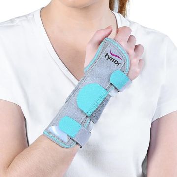 Tynor (E 43) Wrist Splint Ambidextrous 
