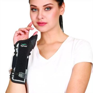 Tynor (E 44) Wrist Splint with Thumb